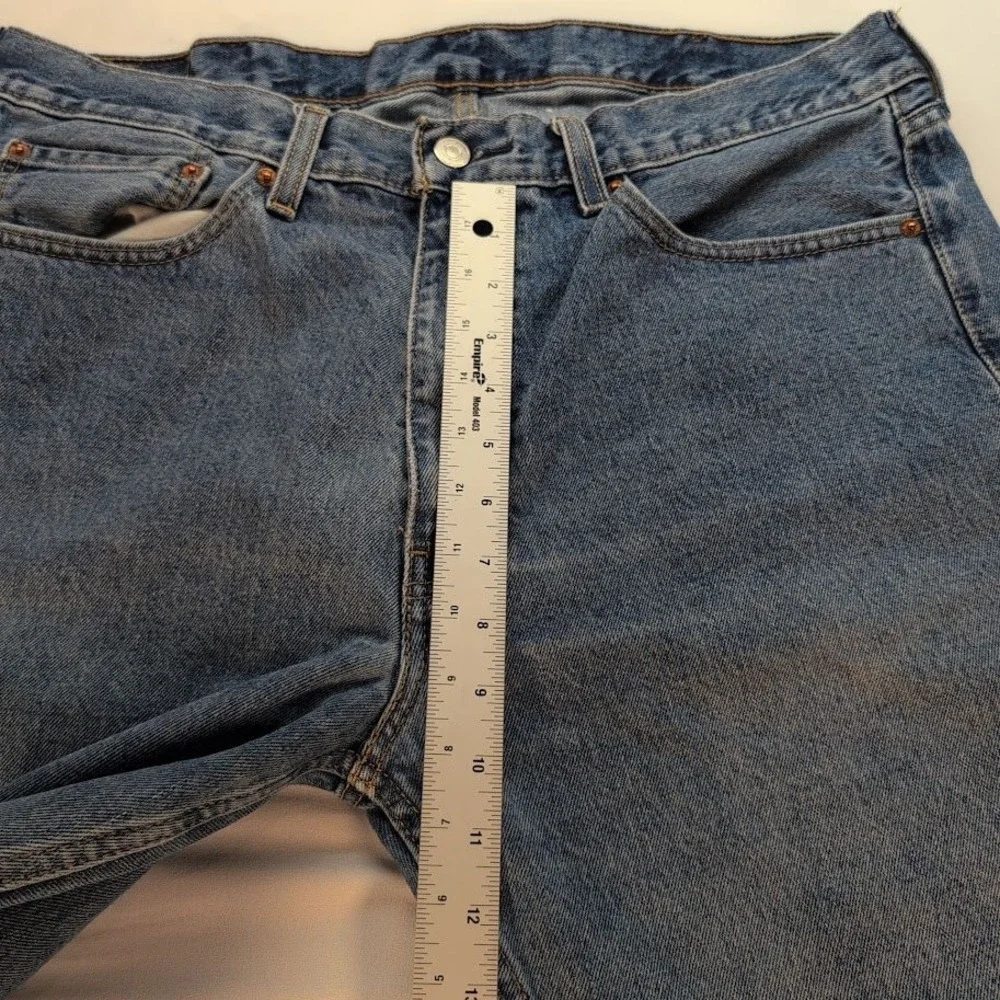 Levis 505 Regular Fit Straight Leg Jeans Mens 38x34 Medium Wash Blue Denim